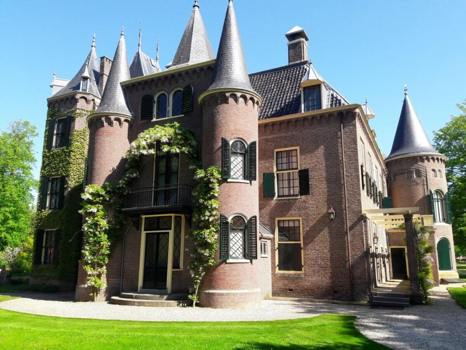 Французское Шато архитектура