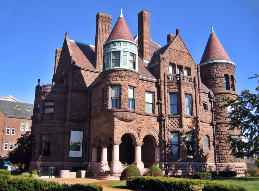 Французское Шато архитектура