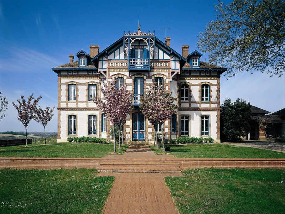 Французское Шато особняк