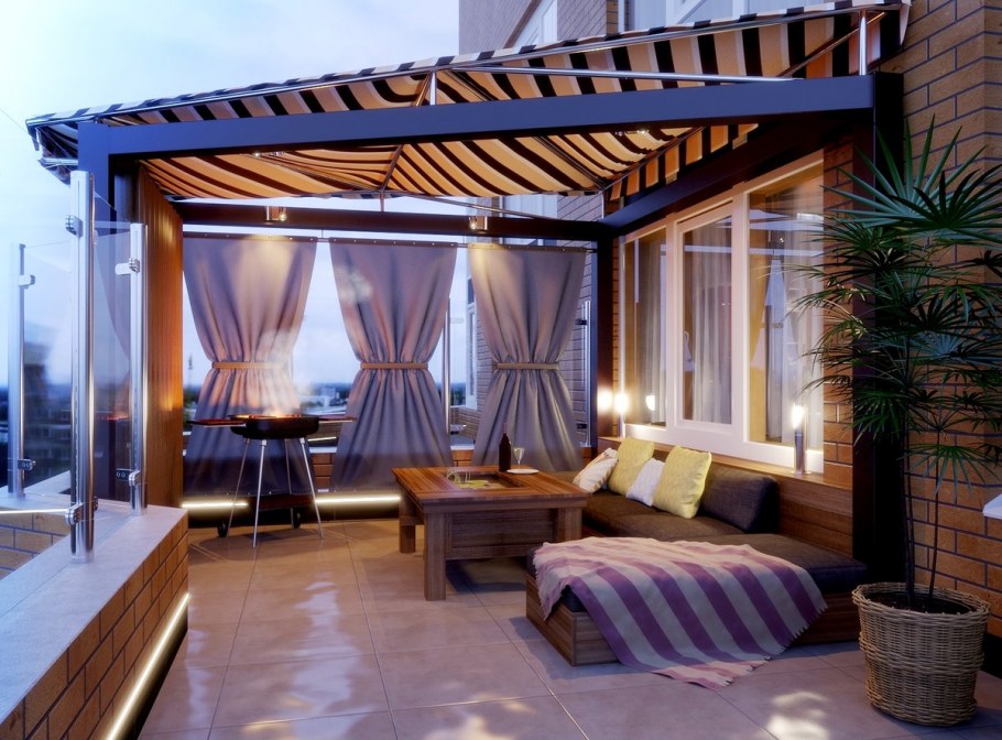 Открытая деревянная веранда