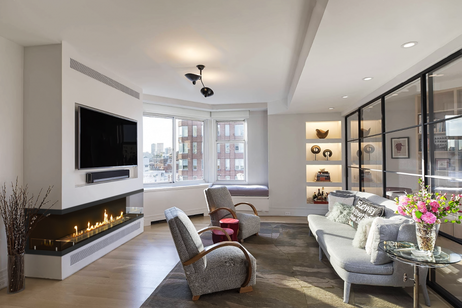 Гостиная с биокамином