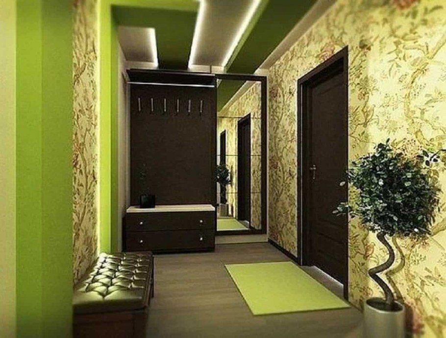 Прихожая в желтом цвете