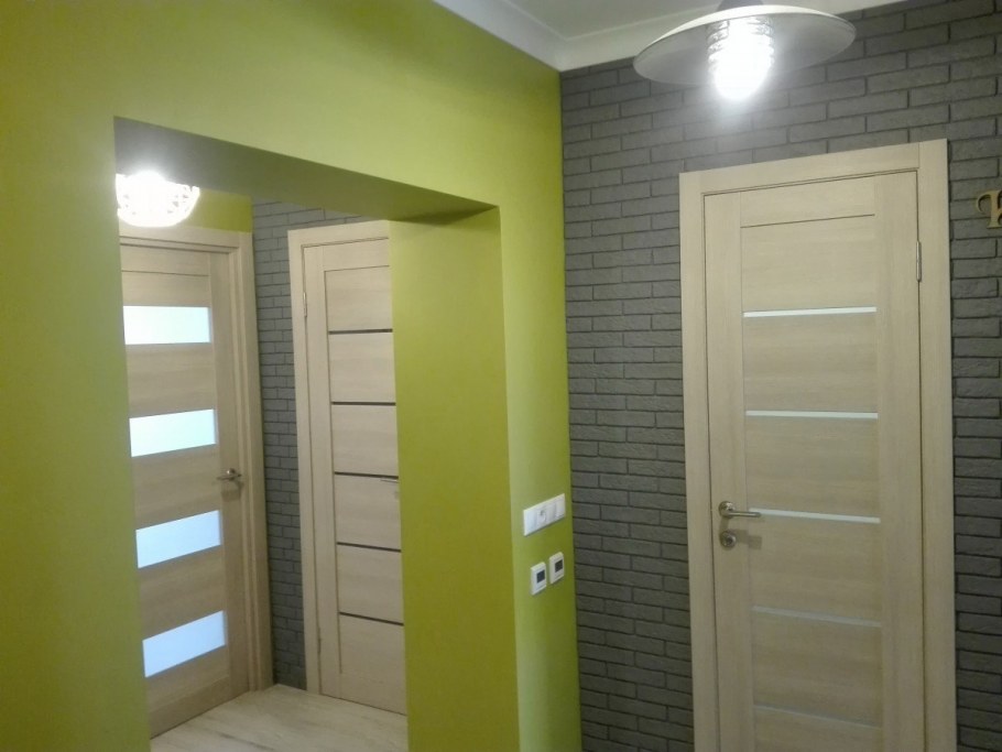 Прихожая в фисташковом цвете