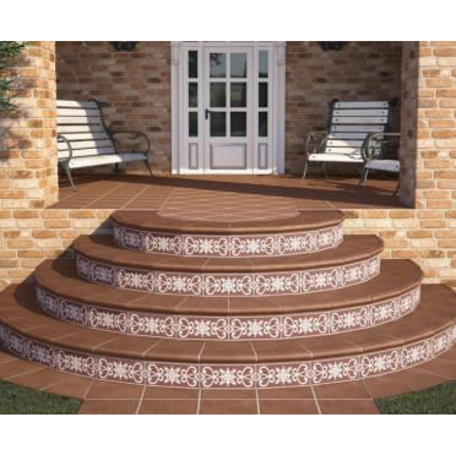 Входные ступеньки