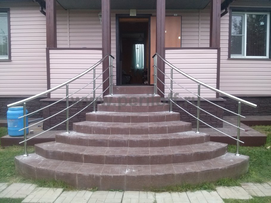 Лестница наружная для частного дома