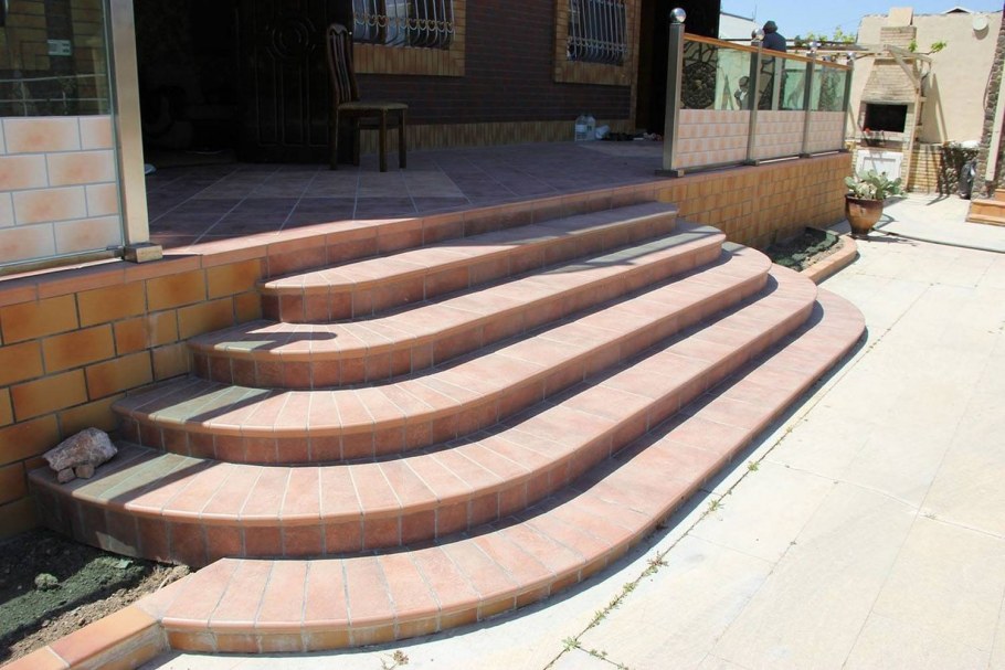 Красивые входные лестницы