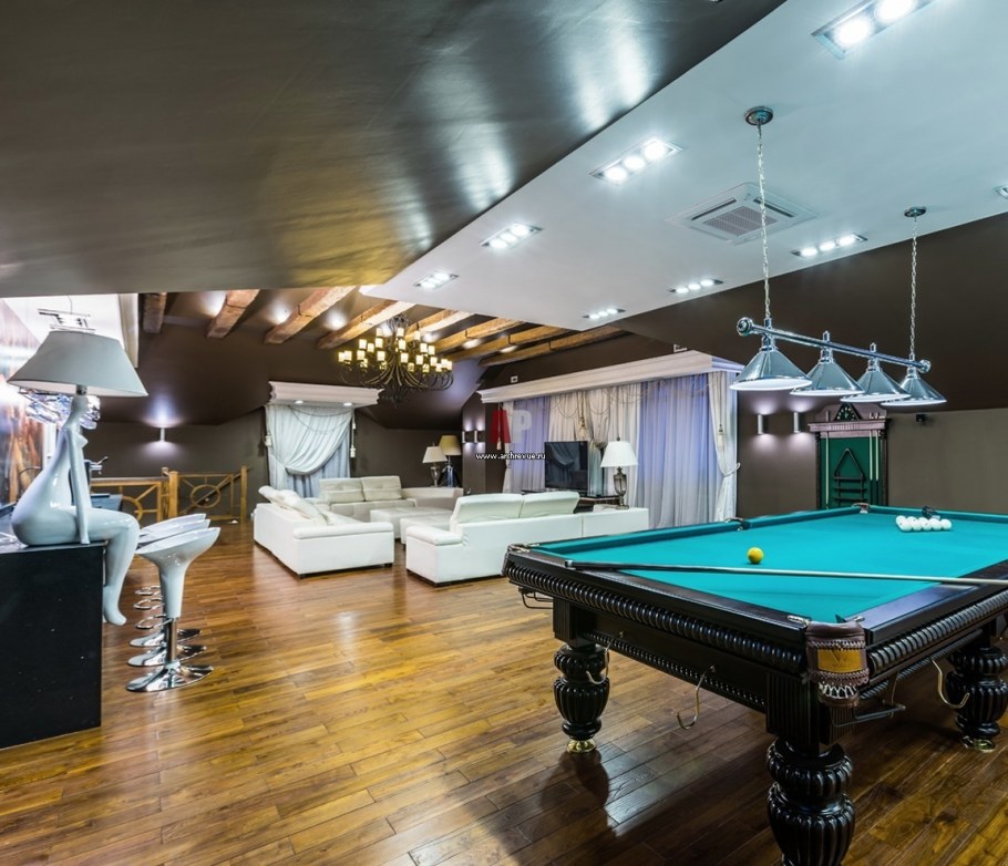 Бильярдная на даче
