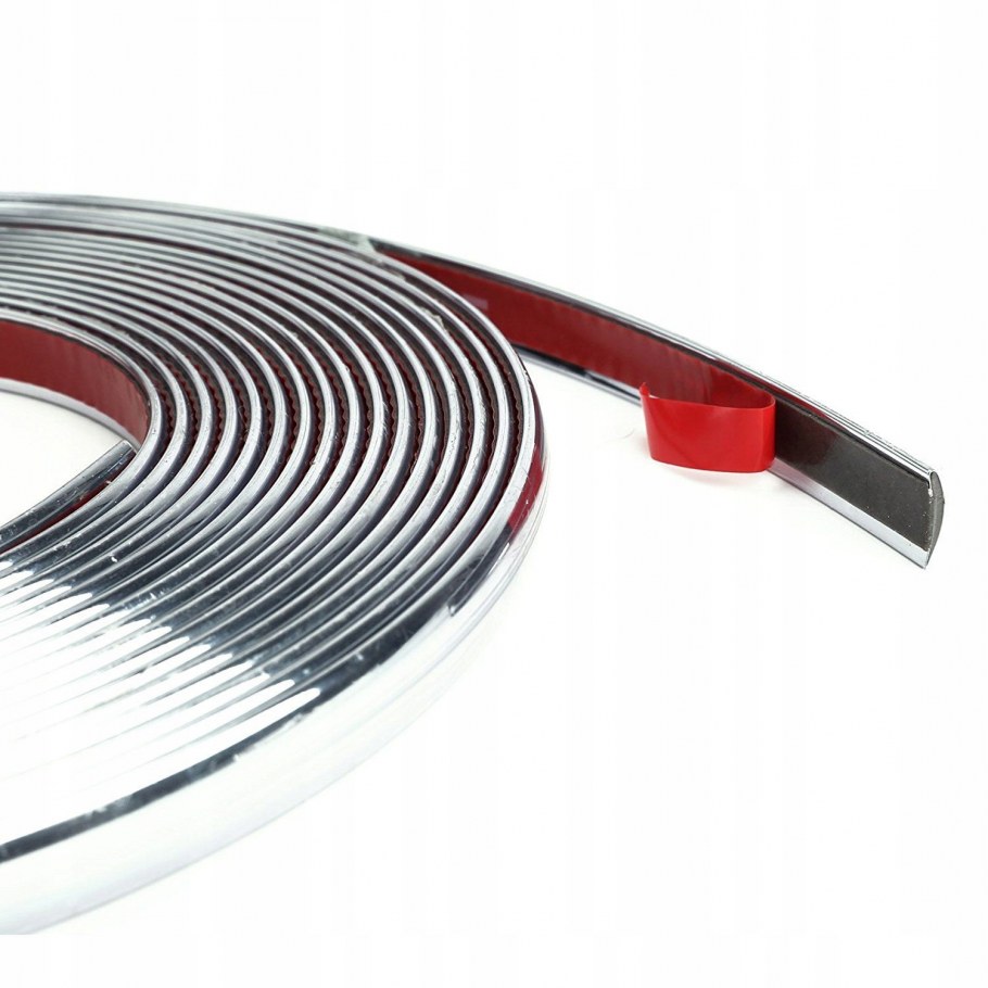 Молдинг самоклеющийся