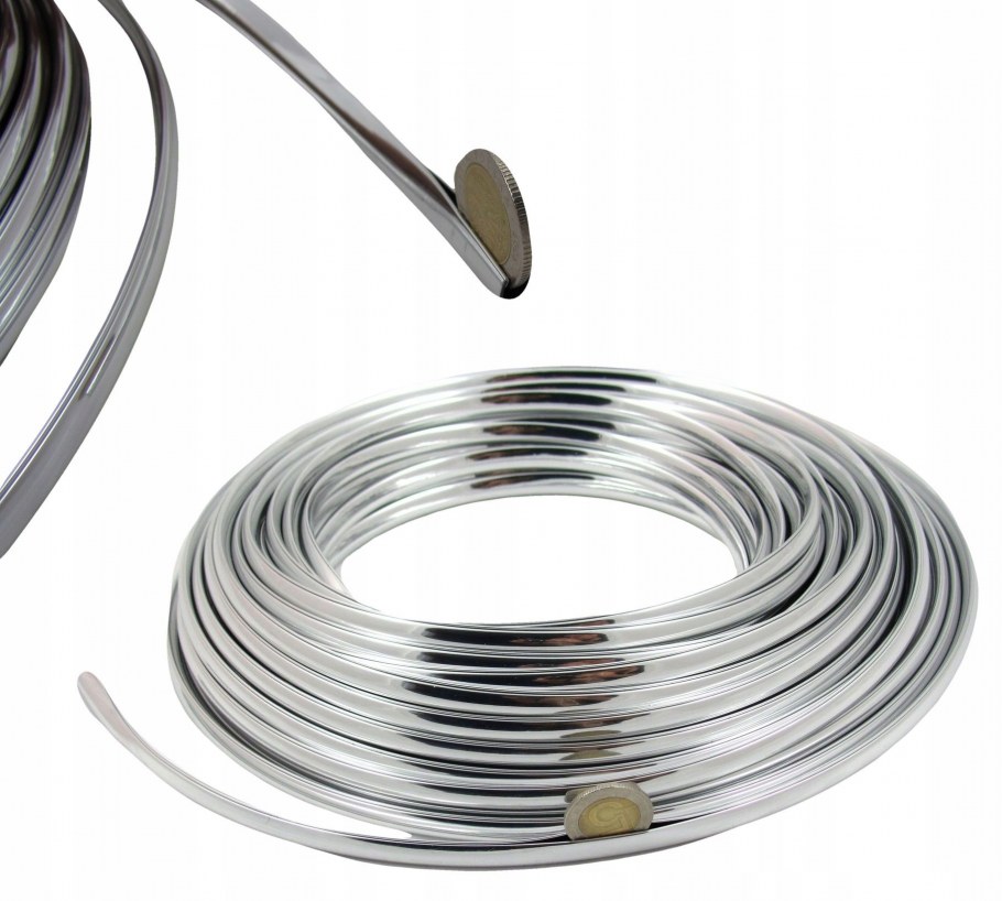 Молдинг декоративный самоклеющийся