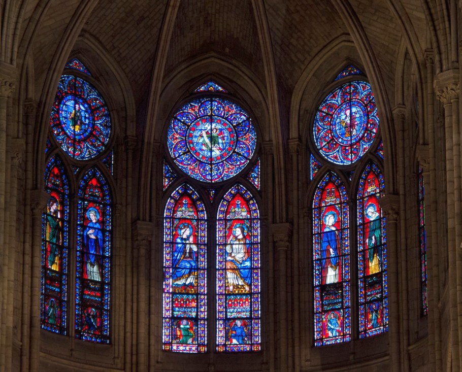 Собор Парижской Богоматери витражи