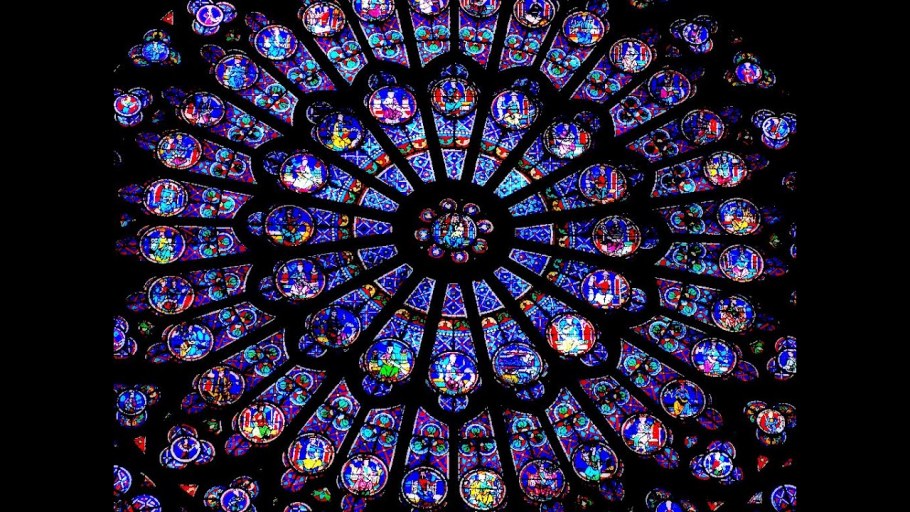 Витраж роза алхимиков в Нотр даме