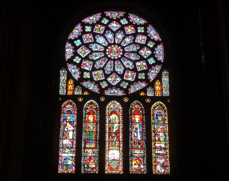 Витраж роза собор Парижской Богоматери