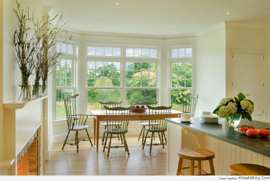 Уютная обеденная зона на кухне