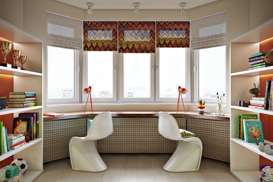 Круглый стол в эркере