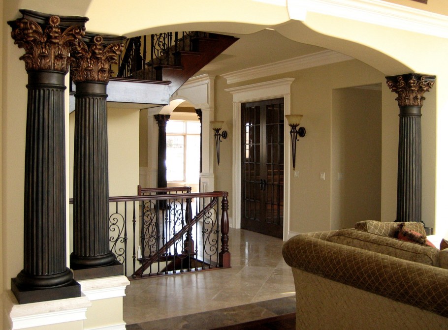 Темные колонны