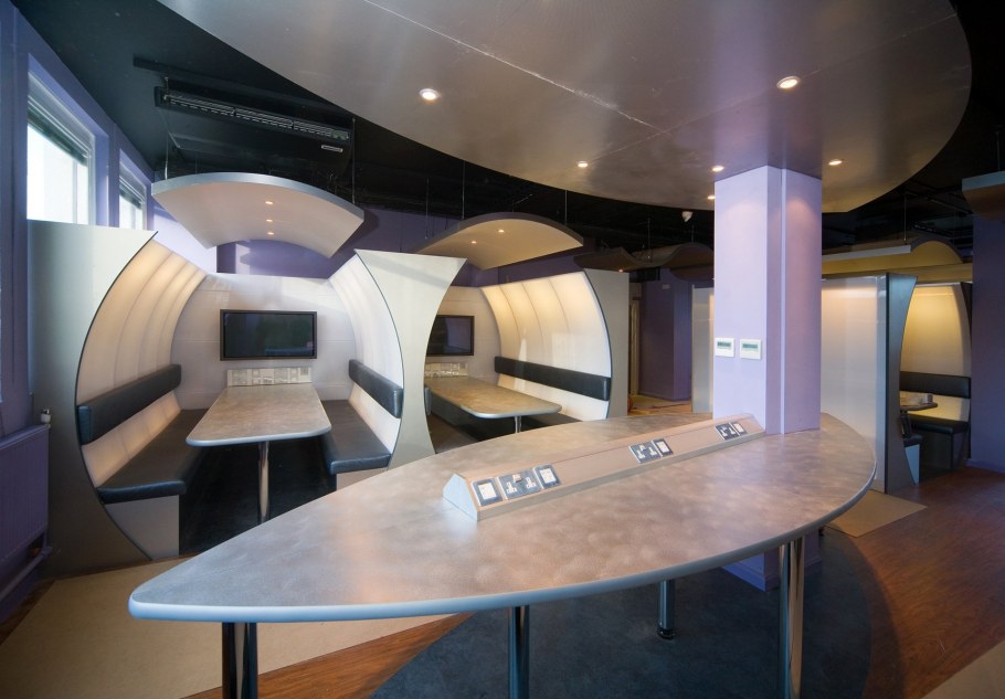 Интерьер офиса в стиле Техно