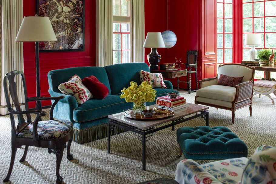 Интерьер в бордовых тонах