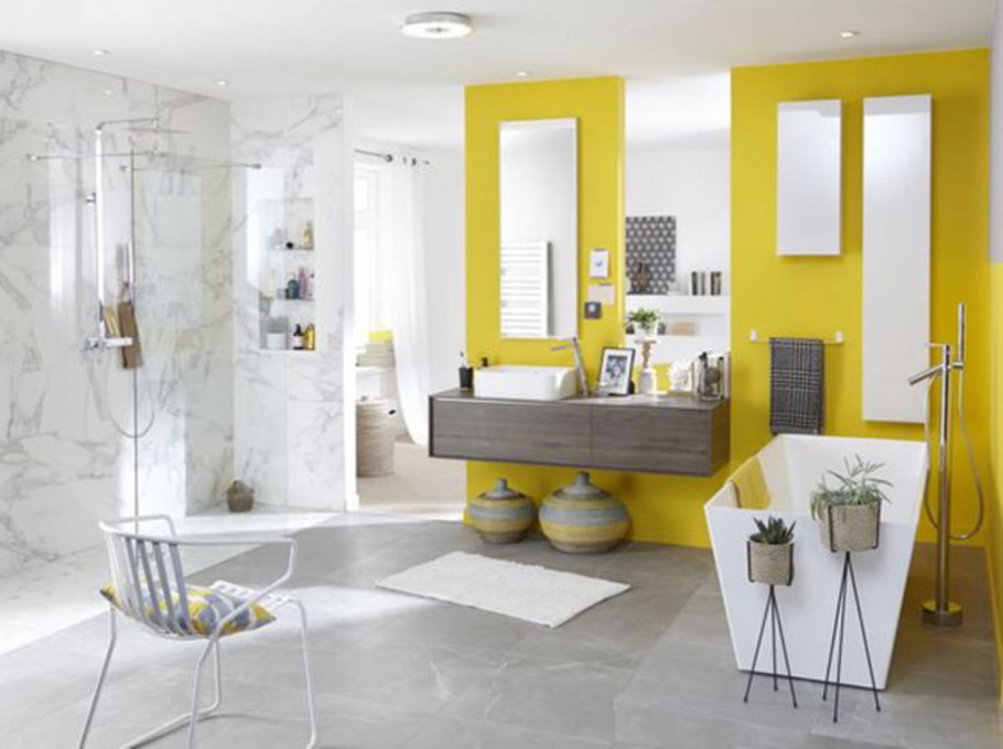 Ванна в желто серых тонах