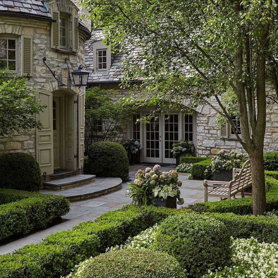 Англия деревня кэмбэлфорд ланшадф садов