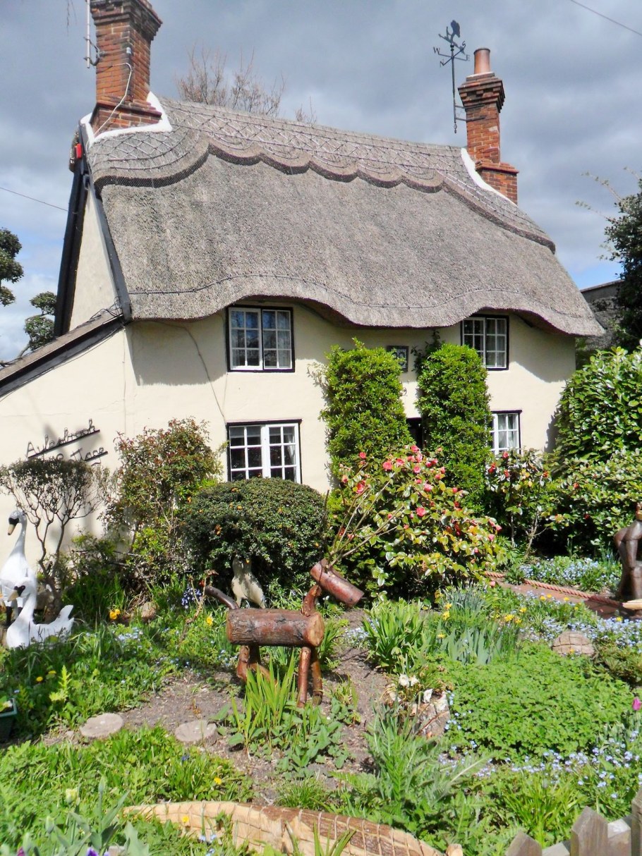 Домик с соломенной крышей в Cotswold