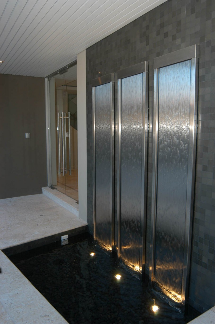 Водопад по зеркалу