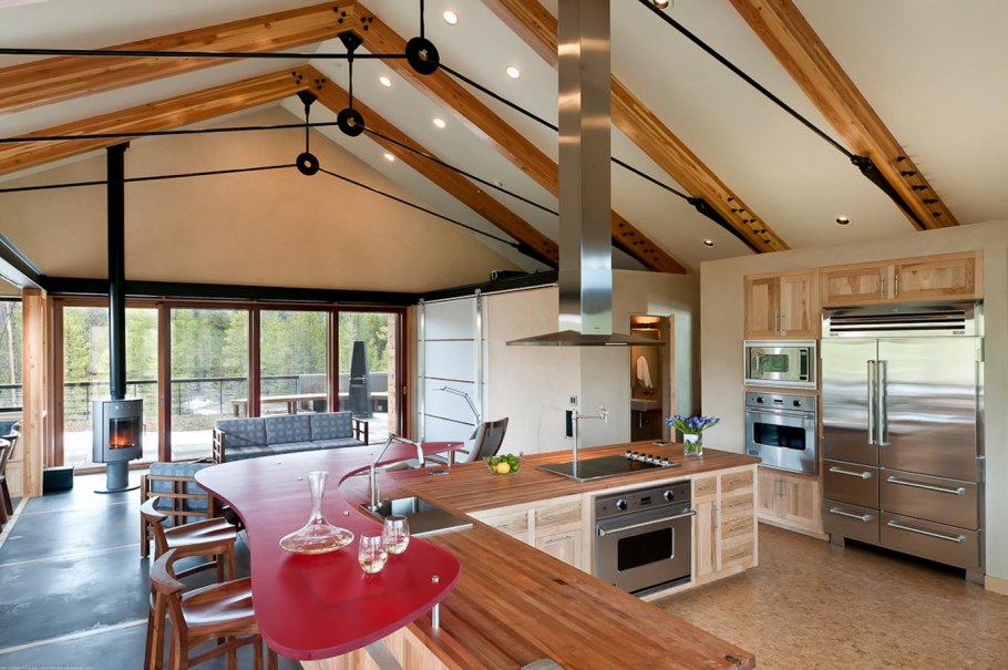 Потолок по стропилам в одноэтажном доме