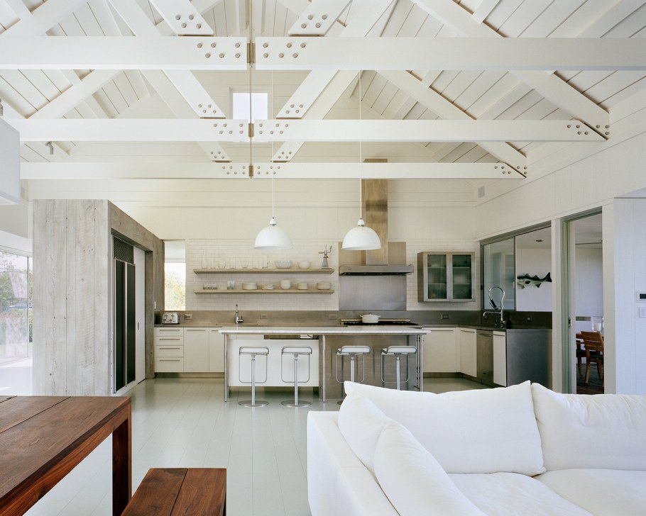 Лофт мансарда двускатная крыша