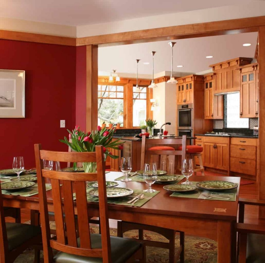 Молдинги на потолке