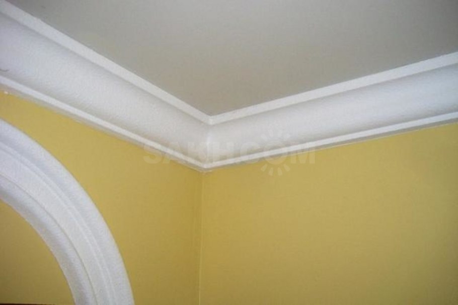 Короб под потолочный плинтус