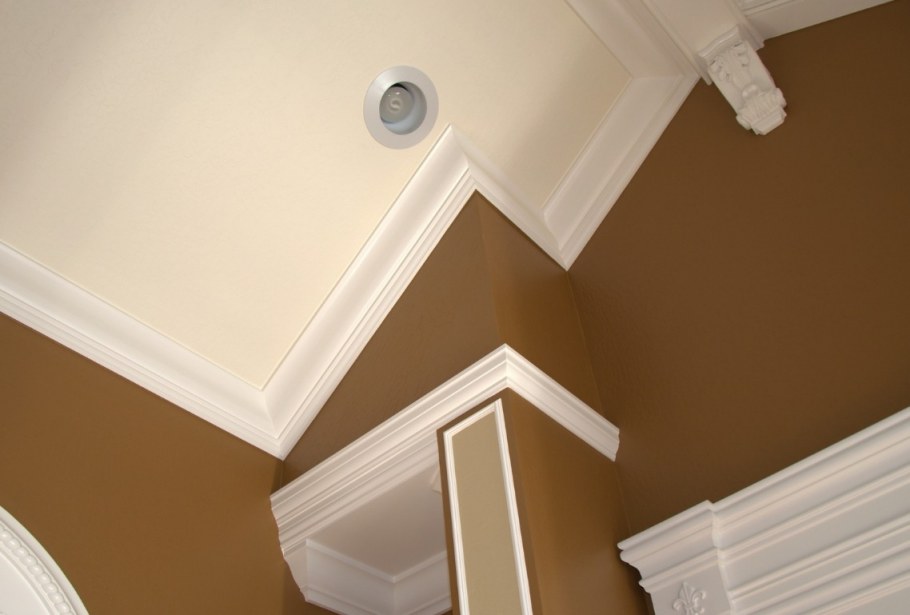 Гипсовый карниз для штор