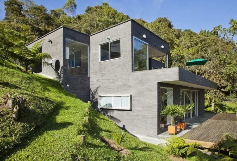 Проект дома на склоне House Wiesenhof