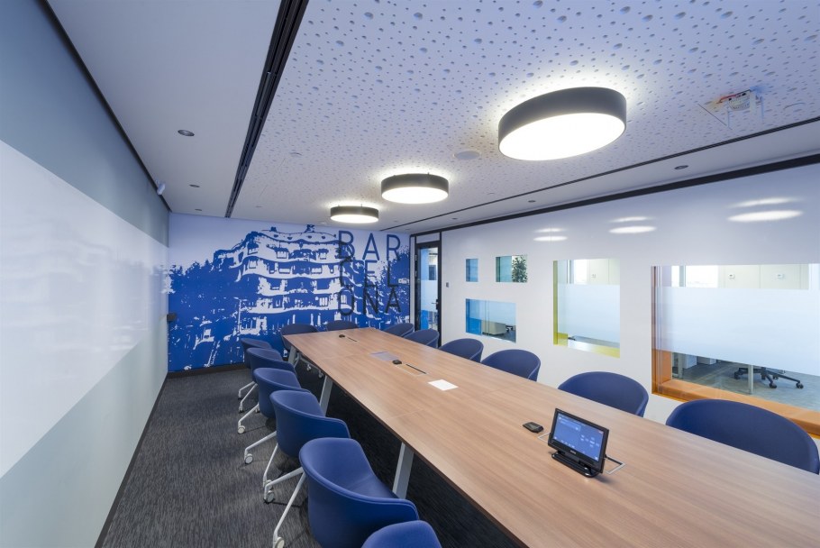 Синий интерьер офиса