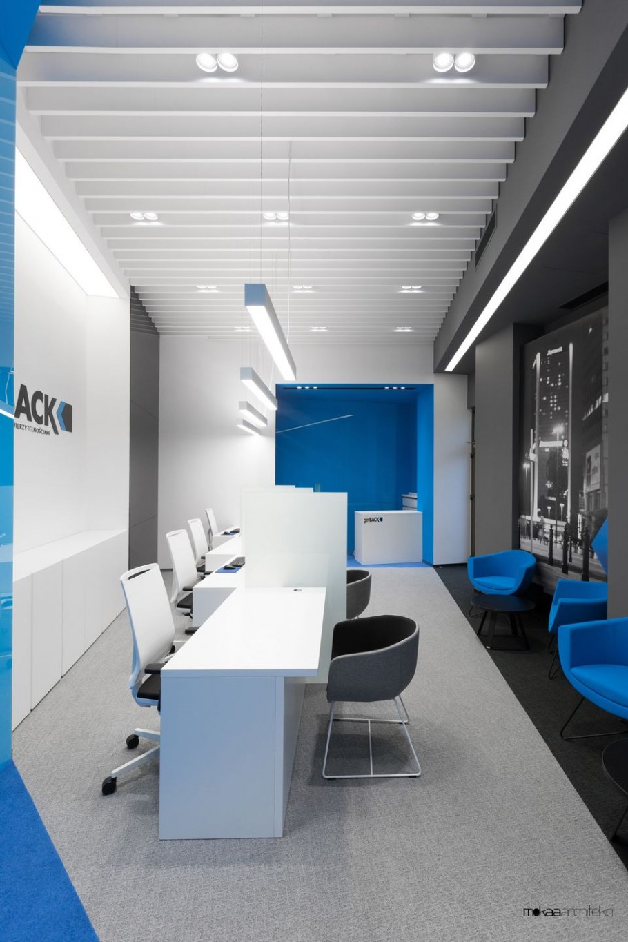 Офис в синих тонах