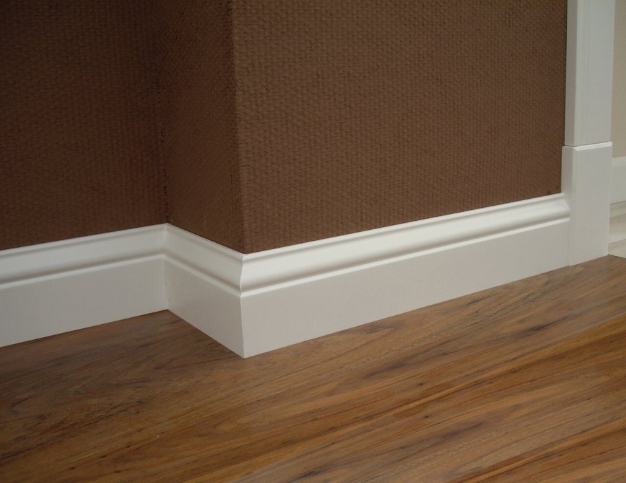 Скрытый плинтус Юнион