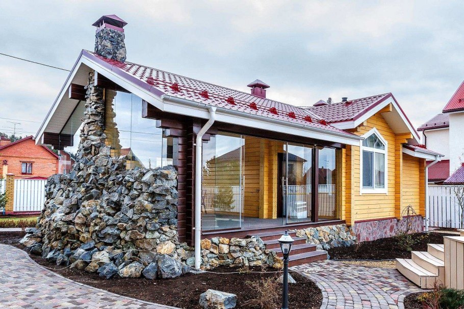 Красивый фасад бани