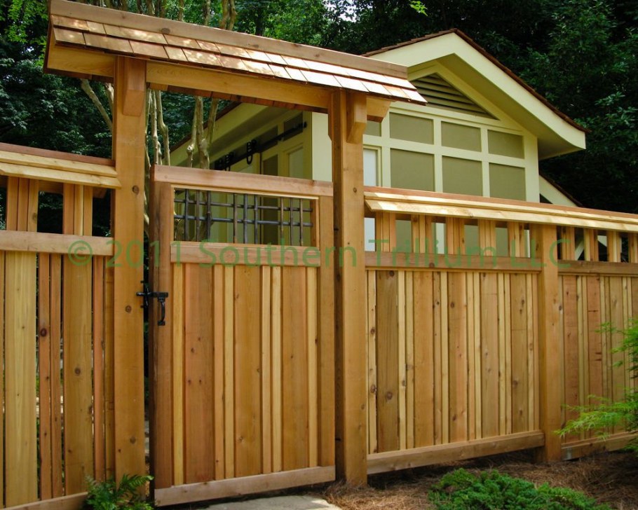 Необычные заборы для дачи