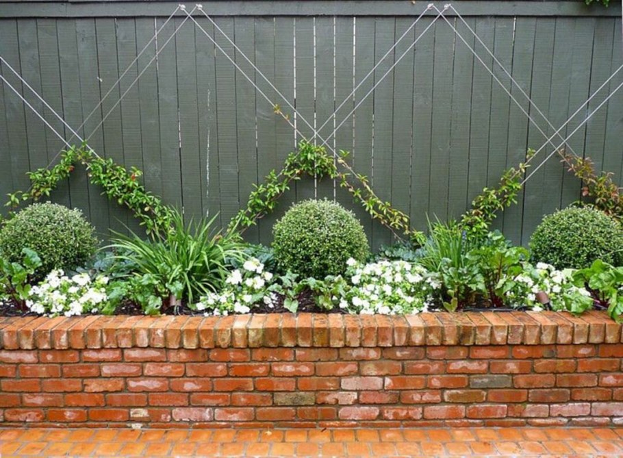 Забор для клумбы