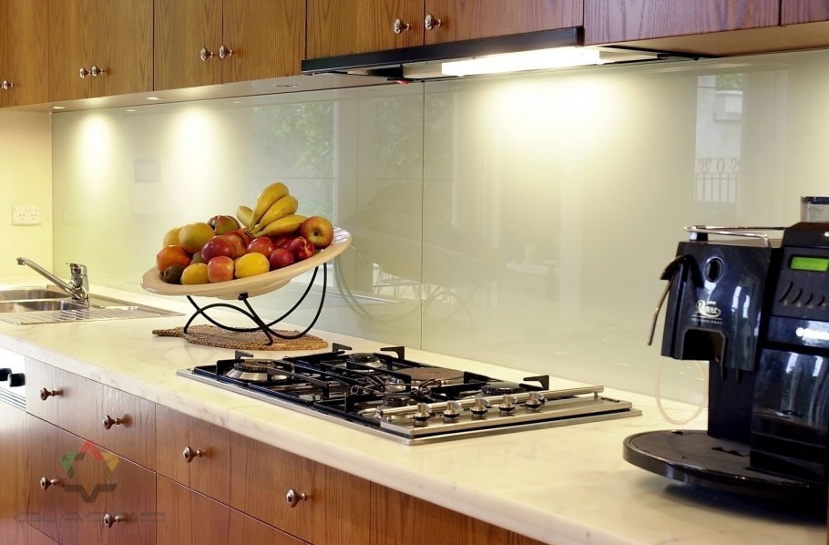 Стеновая панель для черно белой кухни