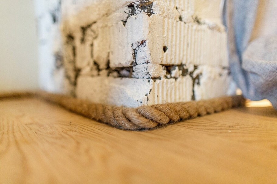 Джутовый канат плинтус