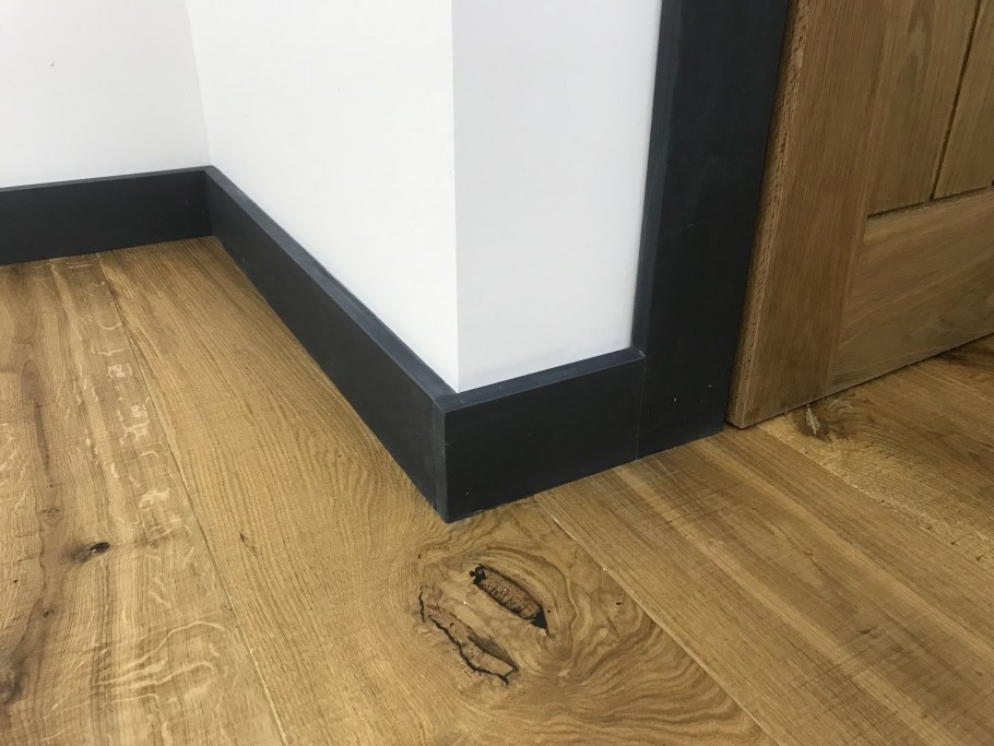 Плитка ПВХ Pergo Tile click v3120-40143 минерал современный черный