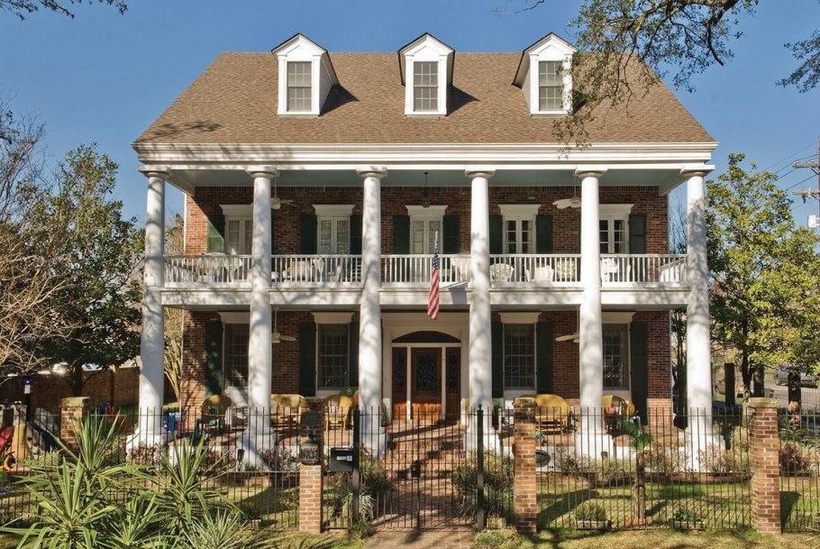 Дом в колониальном стиле в Южной Америке