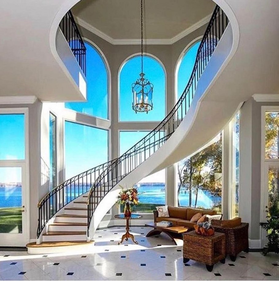 Интерьеры двухэтажных домов