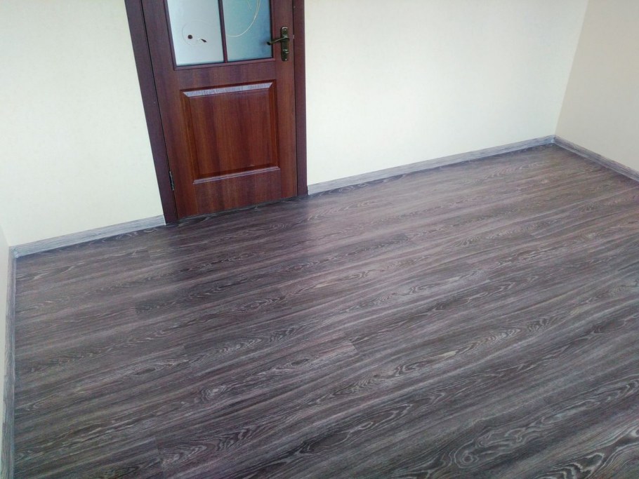 Пол ламинат без плинтуса