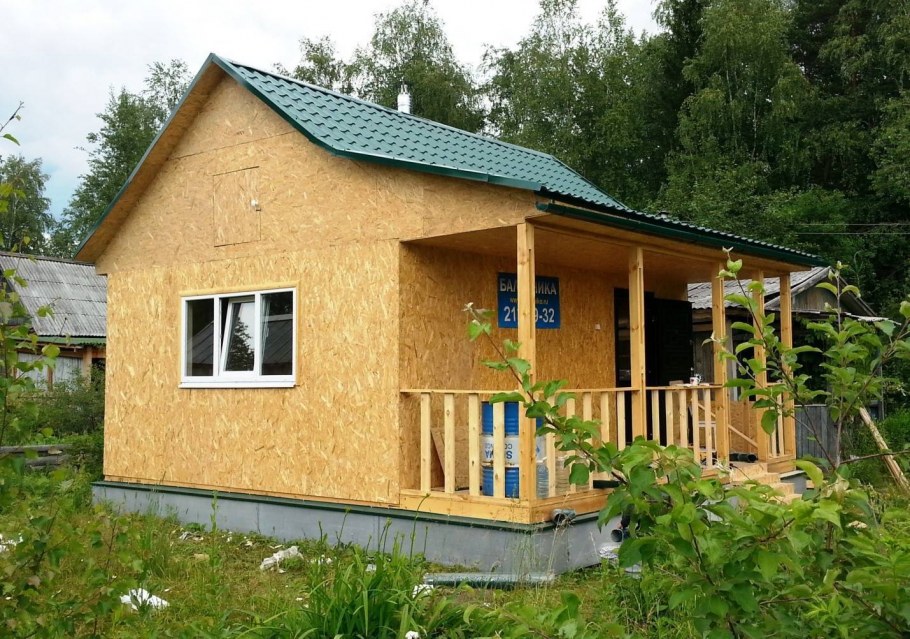 Тини Хаус с верандой
