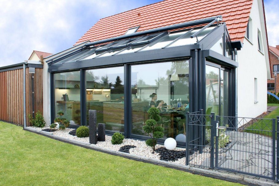 Остекление веранды Слайдорс