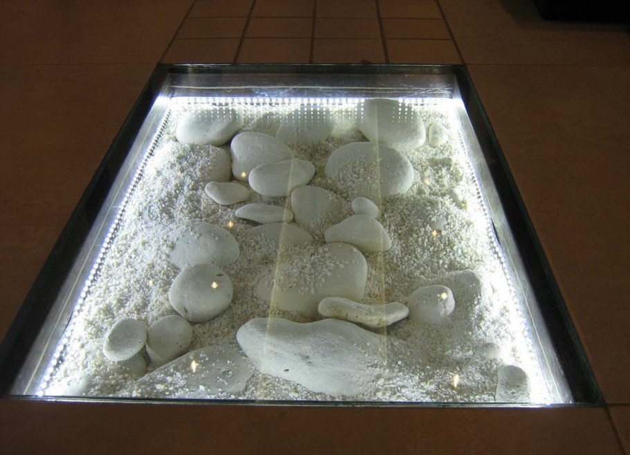 Стеклянный пол с подсветкой