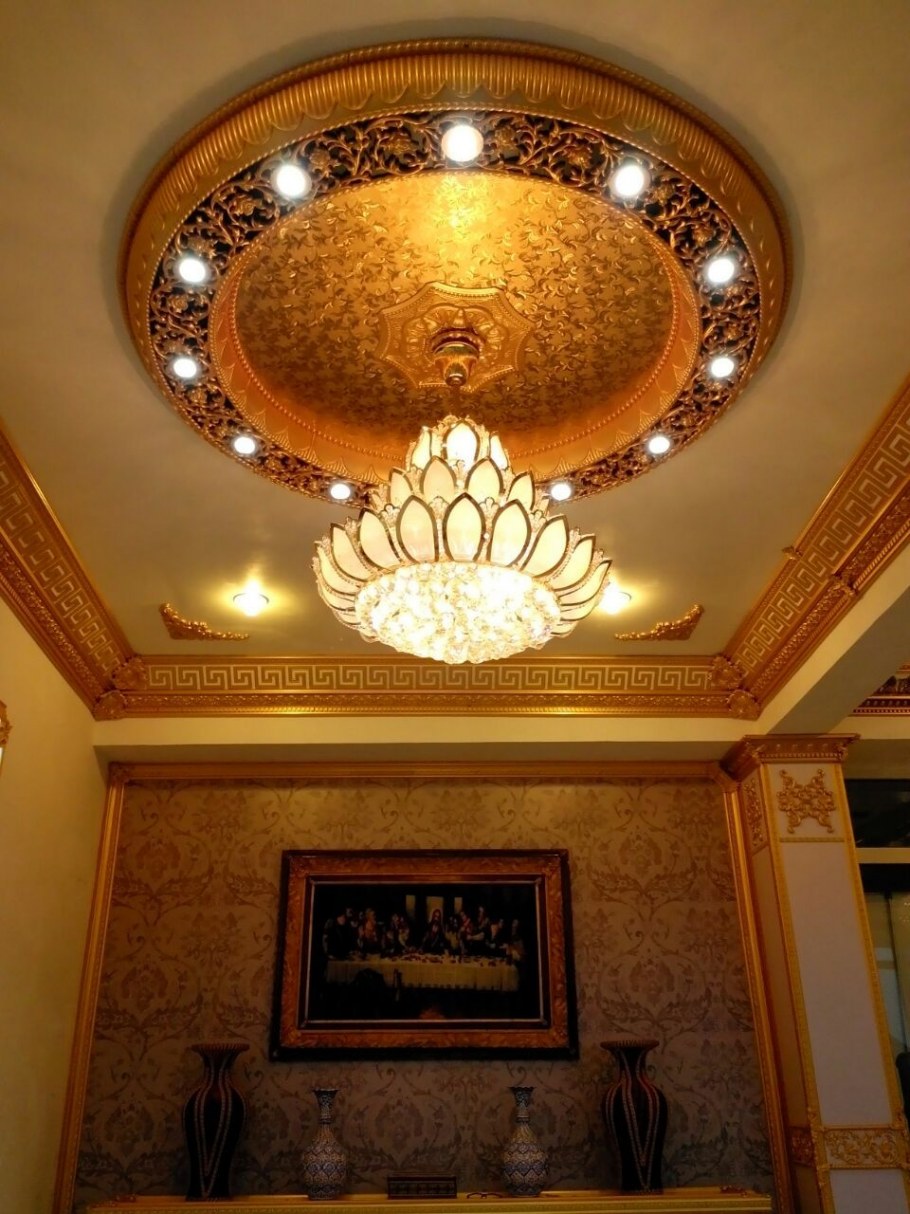 Декор потолок фигура