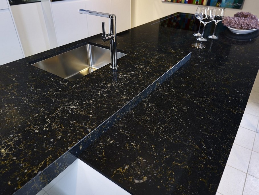 Silestone Doradus 13