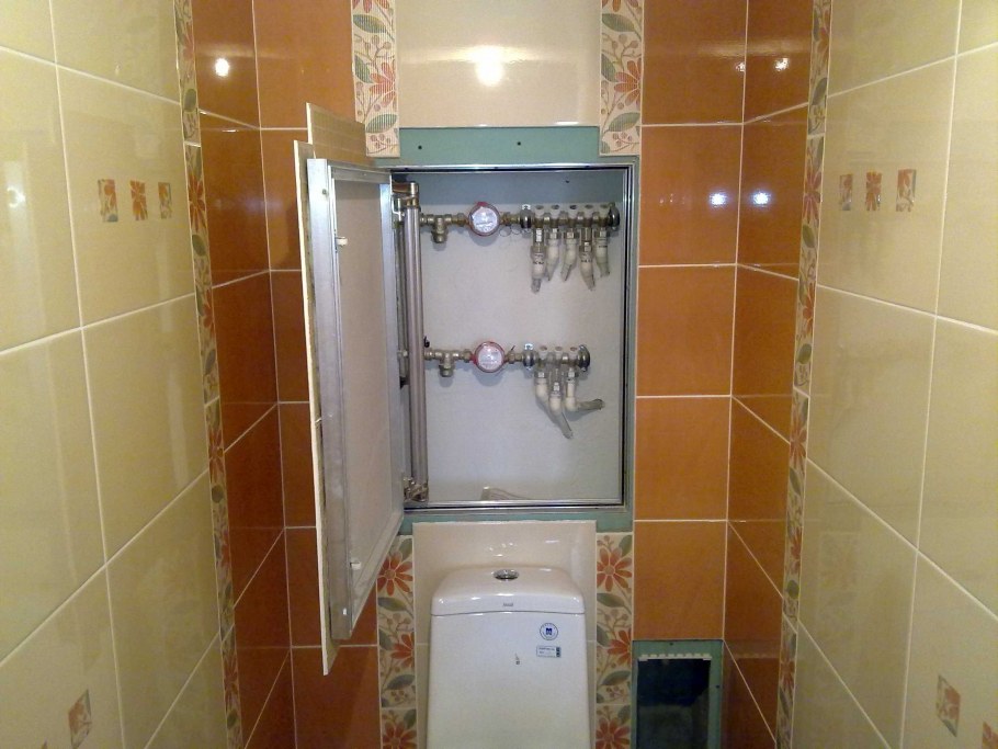 Зашивка труб в ванной