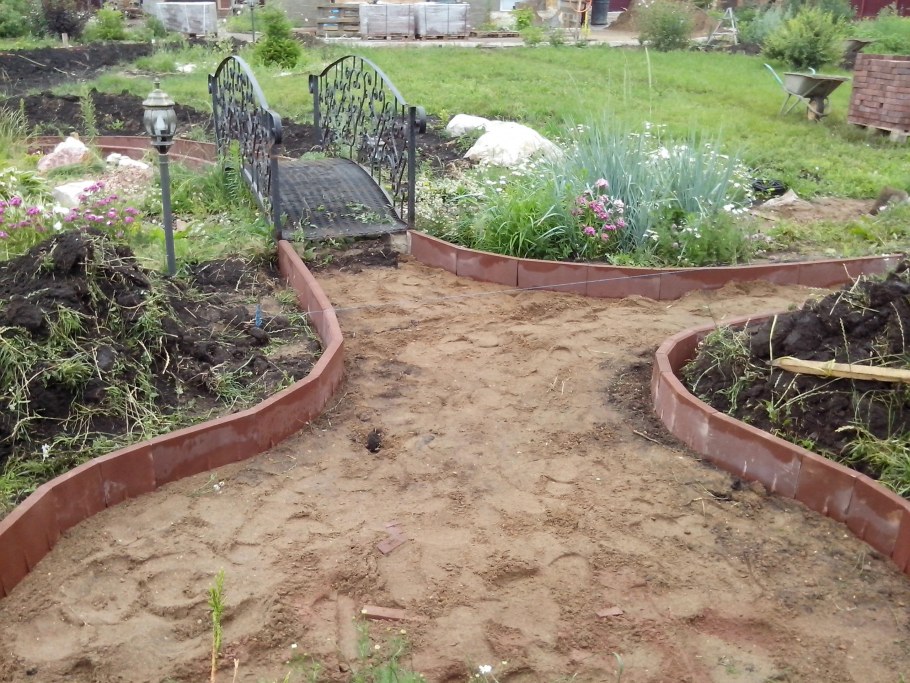 Бордюр из камня и цемента